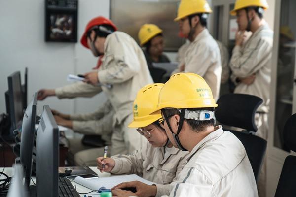 新增36萬千伏安！重慶今年度夏首個220千伏新建變電站工程投運(yùn)(圖5)