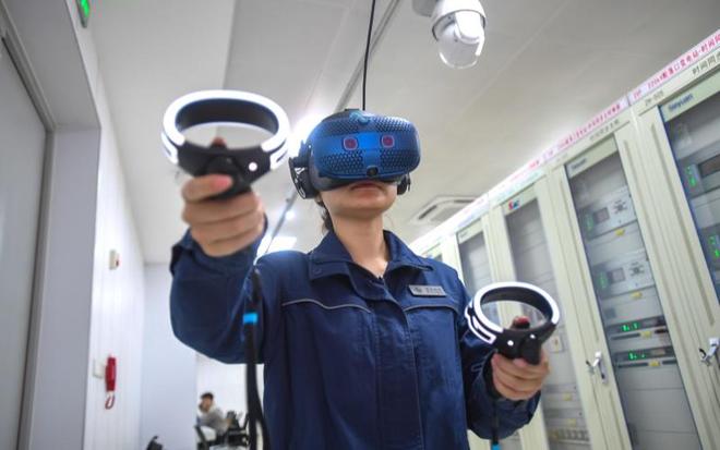 武漢電網(wǎng)迎峰度夏重點工程建設吹響號角新一代智慧變電站沖刺送電(圖1)