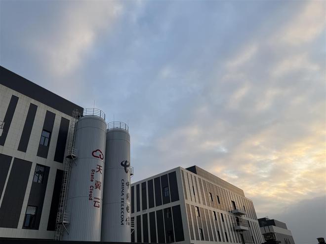 中國電信中部智算中心(網(wǎng)安基地)110kV變電站成功送電(圖3)