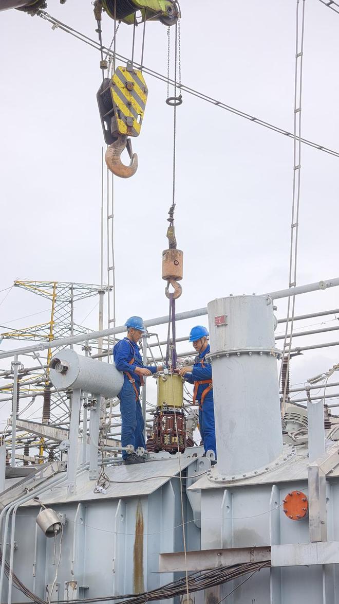 雅安：樞紐升級220千伏名山變電站更換“散熱裝備”(圖2)