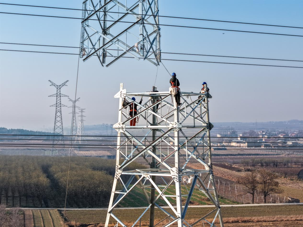 與時間賽跑、為溫暖護航運城電網建設收官戰(zhàn)正酣(圖3)