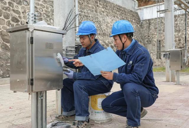 青春作筆寫答卷一線攻堅鑄鐵軍(圖2)